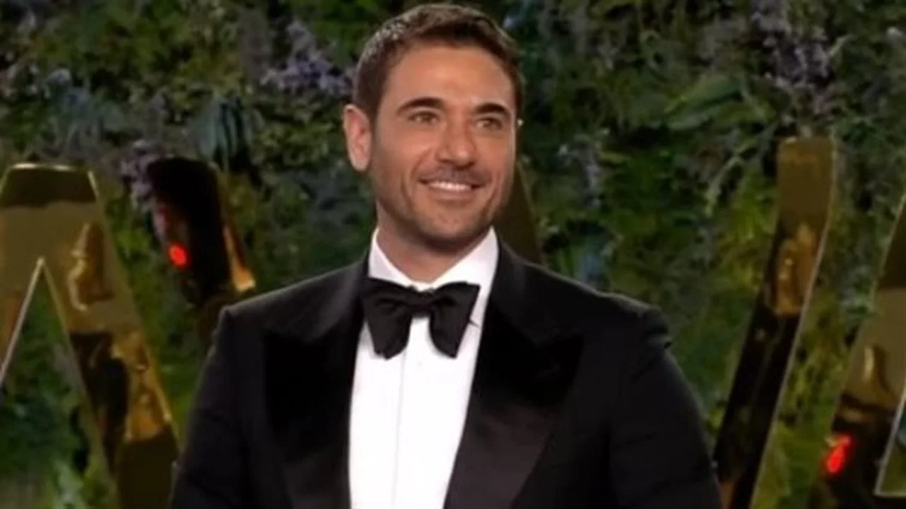 نجومية عالمية.. كيرة والجن يضع أحمد عز وكريم عبد العزيز في صدارة السينما المصرية